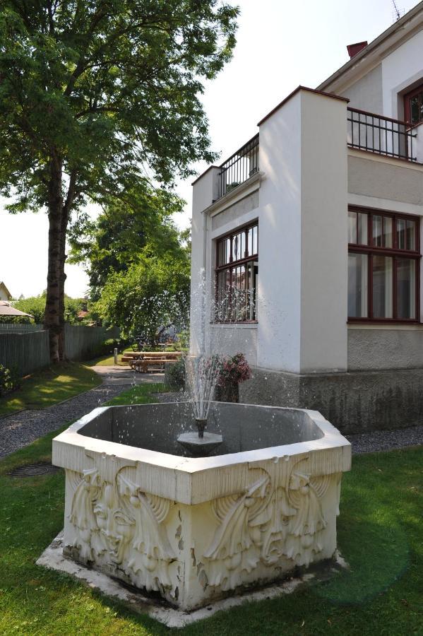 Villa Meri Apartments Parnu Exterior photo